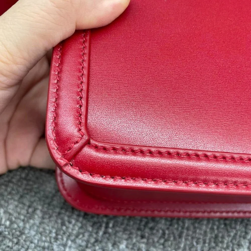 100% Authentic Yves Saint Laurent Leather Shoulder Bag - Picture 11 of 16